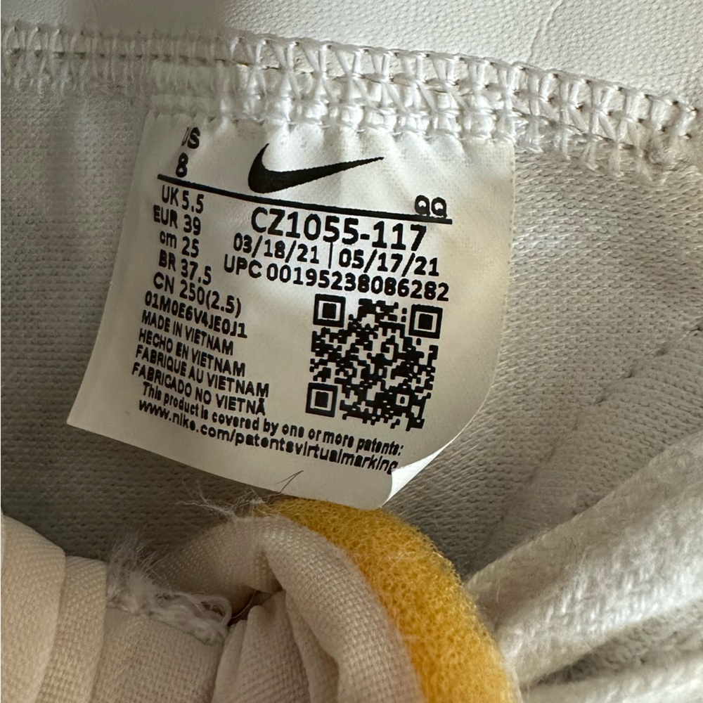 Nike Blazer mid 77 white leather 39 euro US 8 women’s high top sneakers - Picture 9 of 11